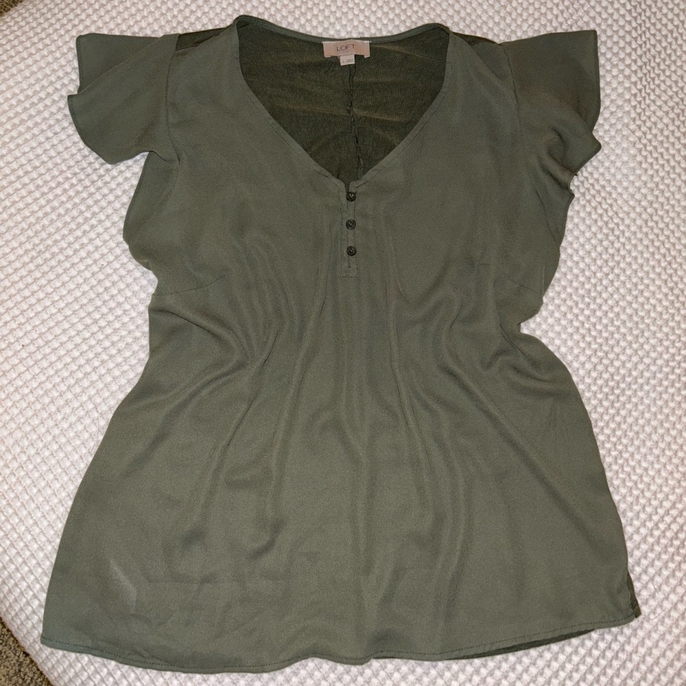 LOFT Women's Green V-Neck Top with Flutter Sleeve
